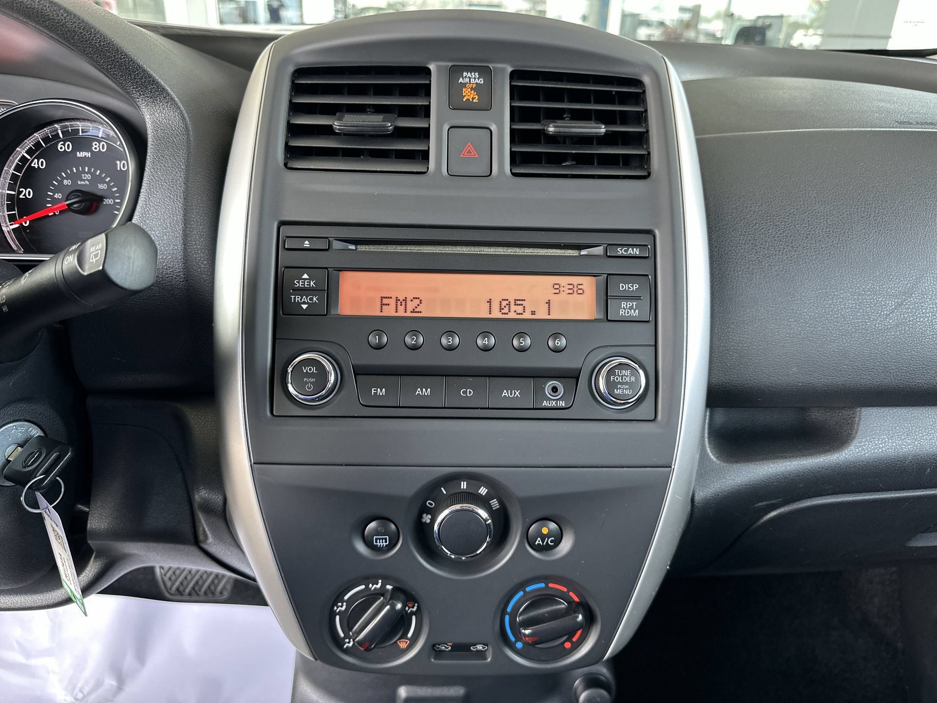 Used 2018 Nissan Versa Note S FWD image 13