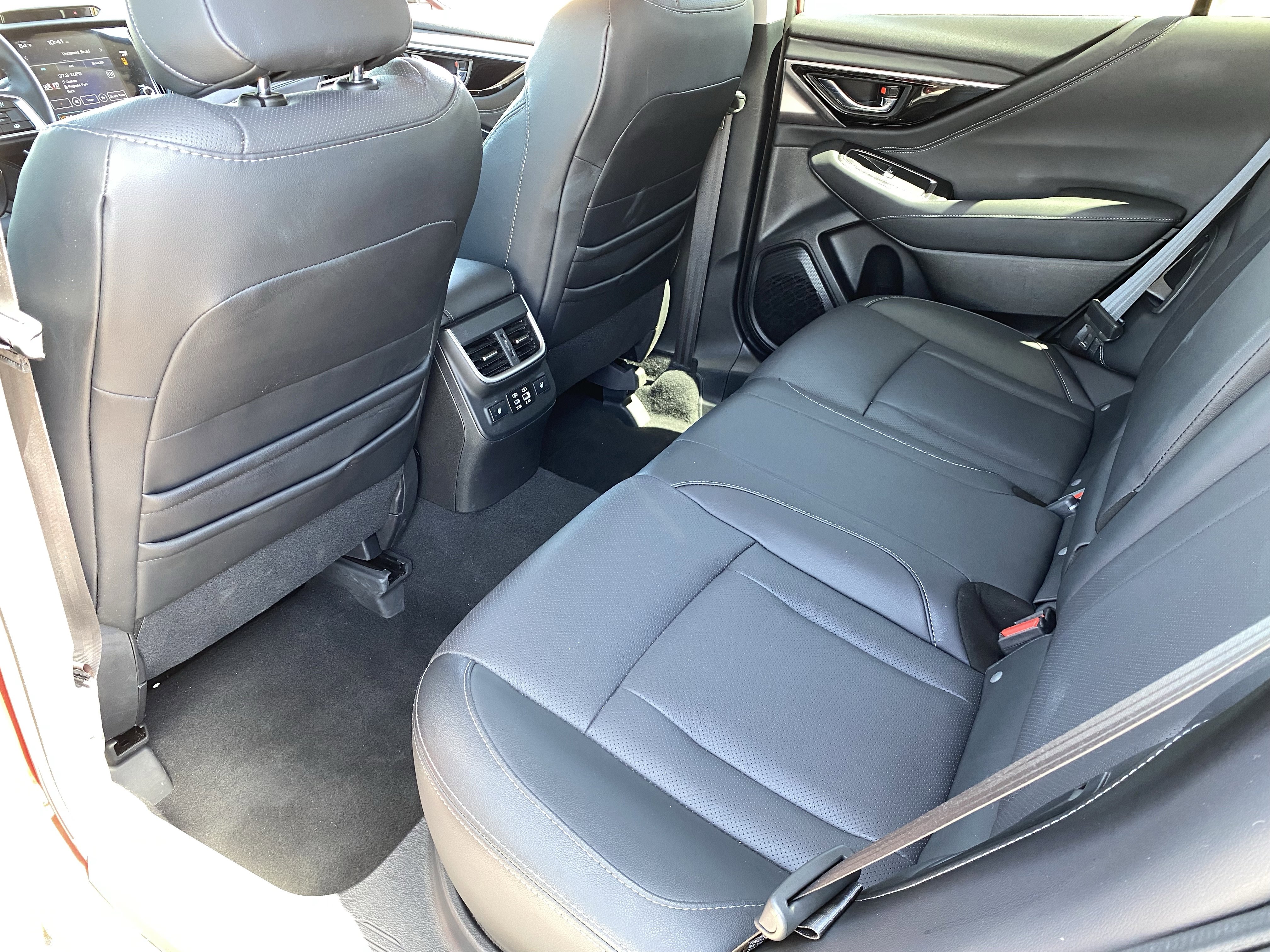 Used 2024 Subaru Outback Limited AWD/4WD image 15