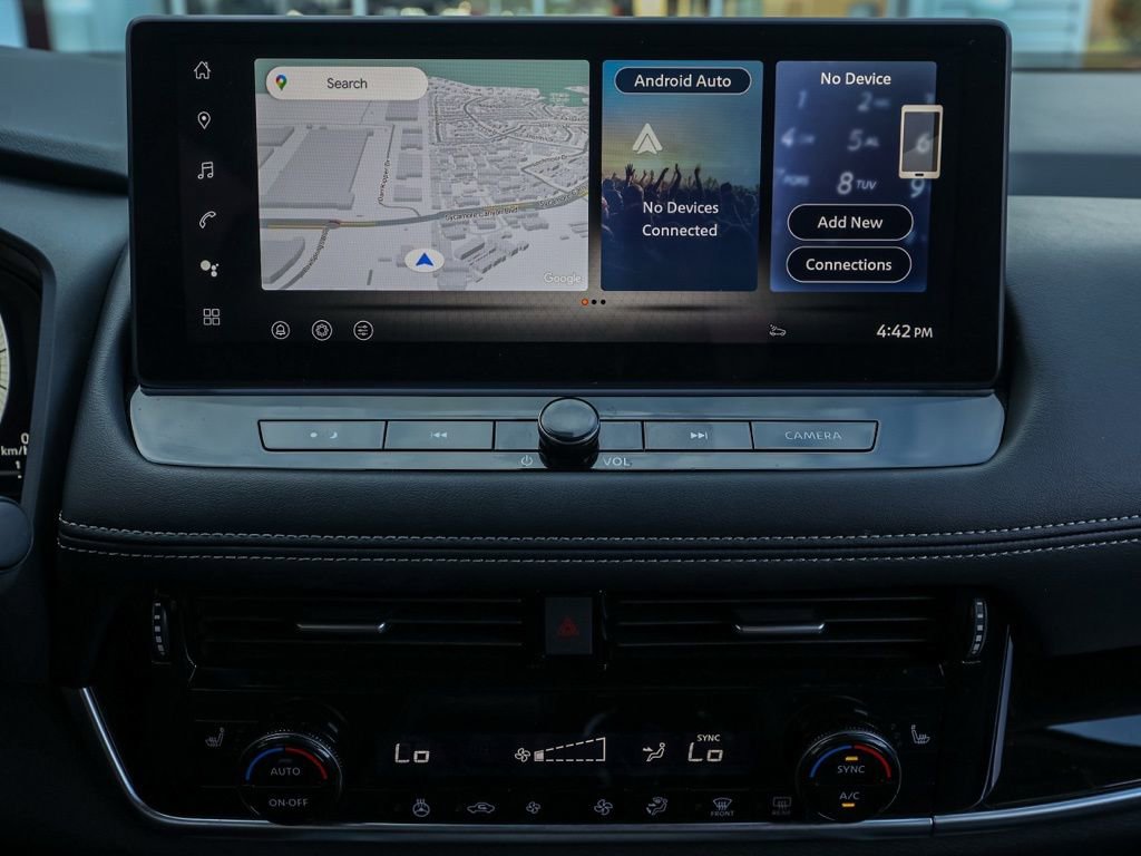 Certified 2025 Nissan Rogue SL FWD image 29