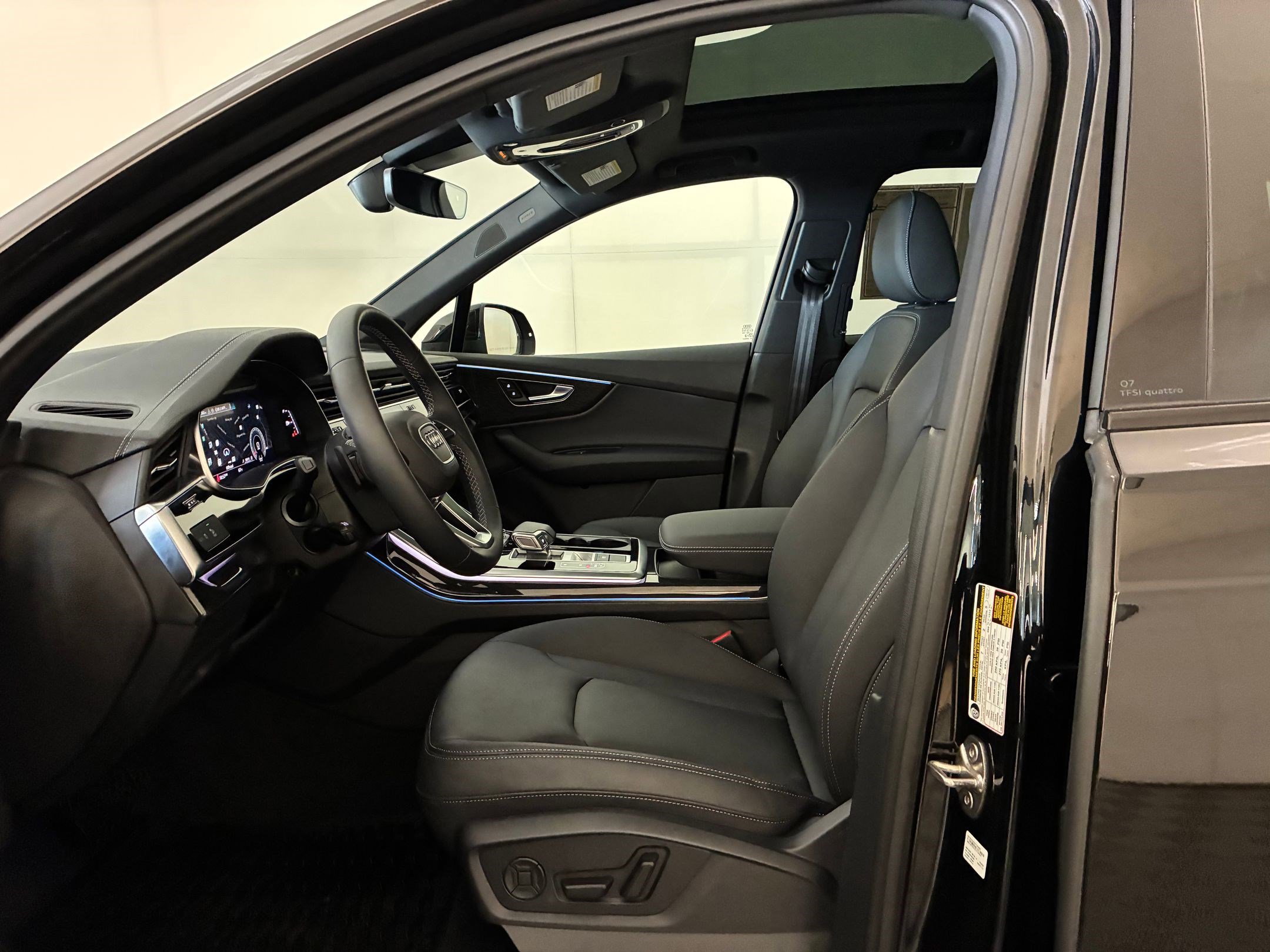 Certified 2026 Audi Q7 2.0T Premium w/ Convenience Plus Package AWD/4WD image 5