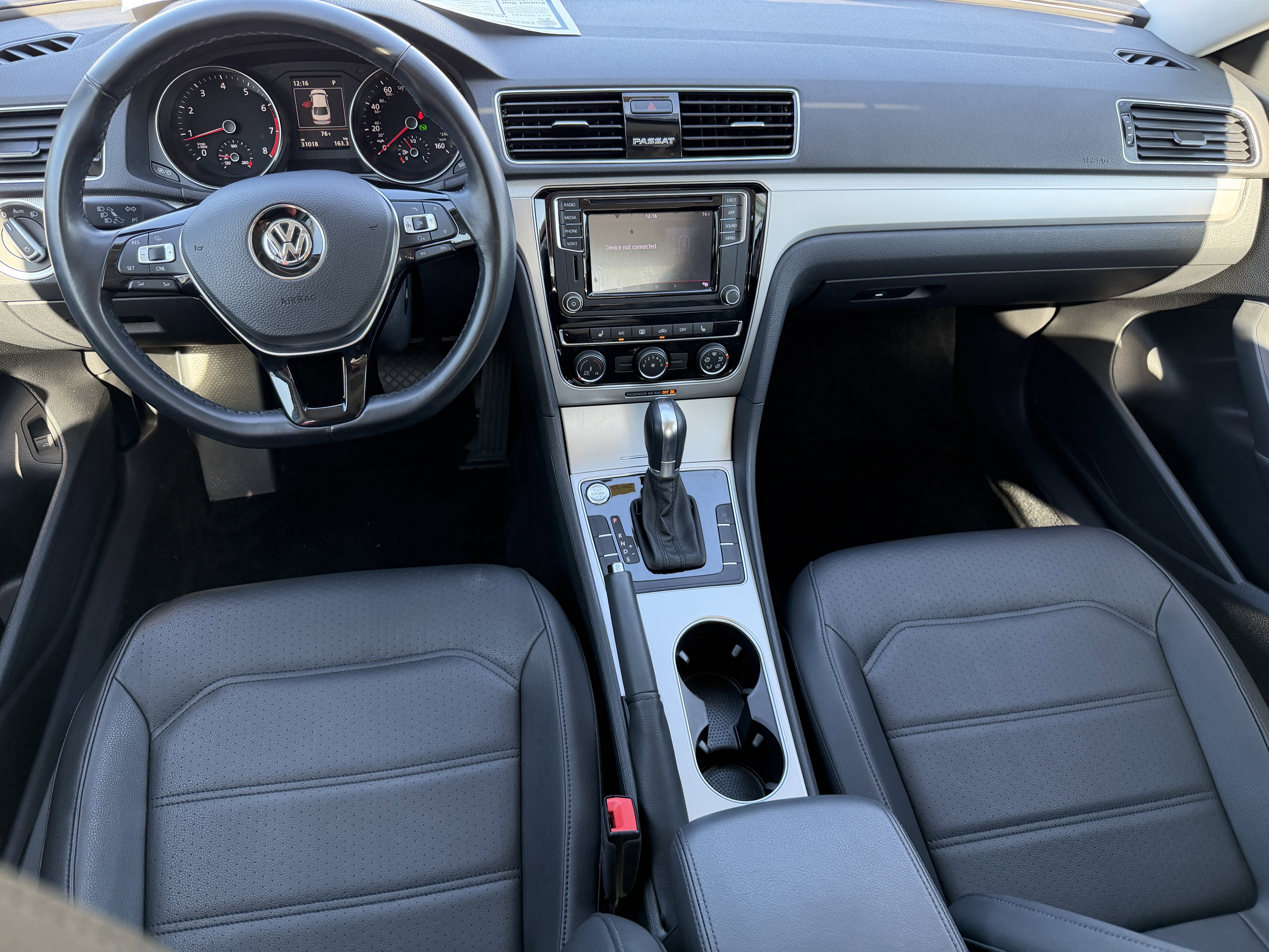 Used 2019 Volkswagen Passat 2.0T Wolfsburg image 11