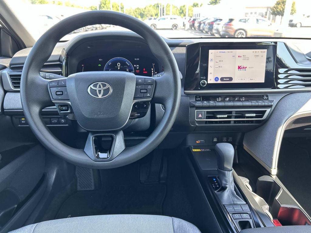 Used 2025 Toyota Camry LE w/ Convenience Package FWD image 17