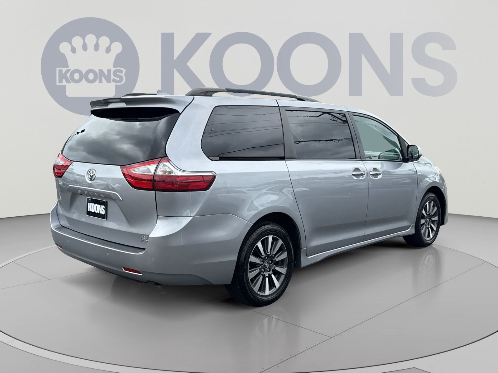 Used 2018 Toyota Sienna XLE Premium AWD/4WD image 7