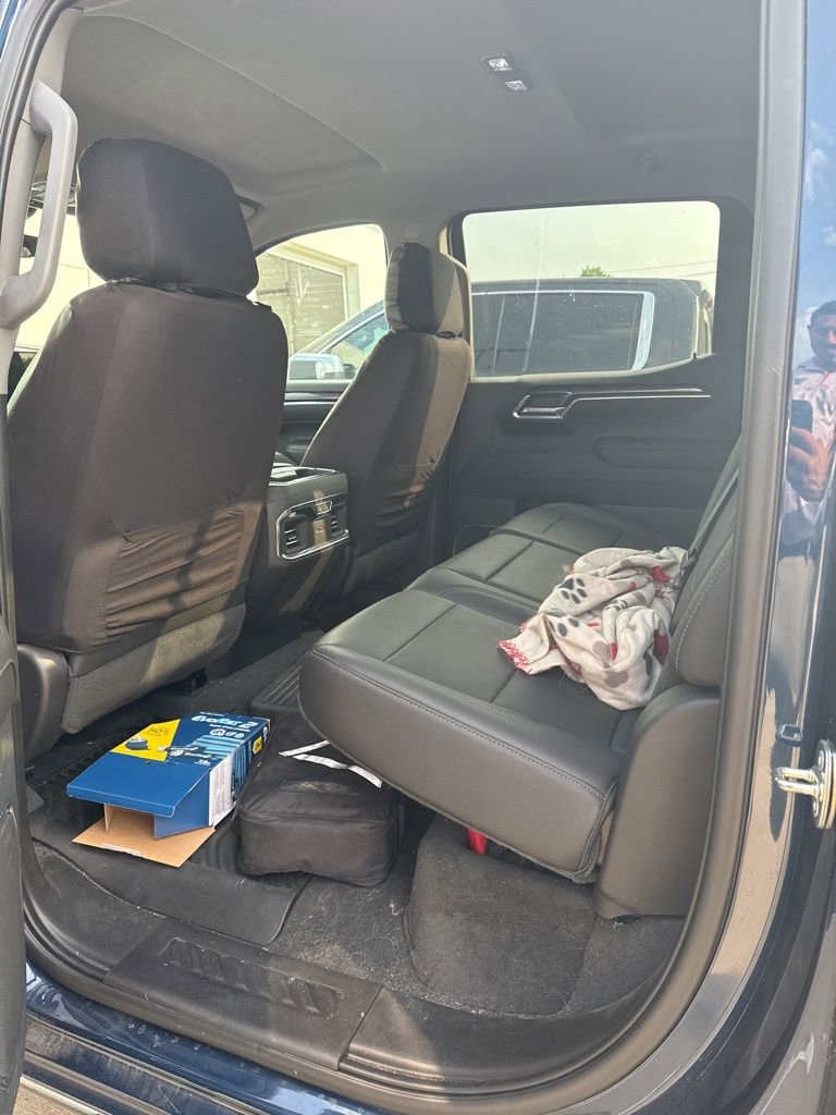 Used 2023 Chevrolet Silverado 1500 LTZ w/ Technology Package RWD image 7