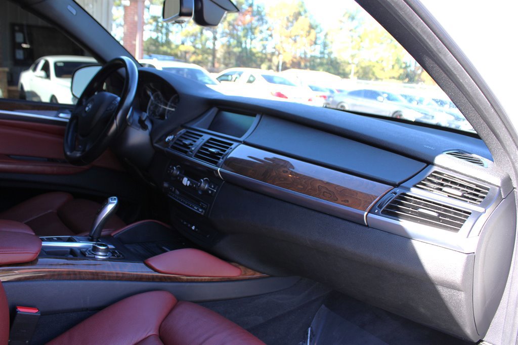 Used 2014 BMW X6 xDrive50i image 18