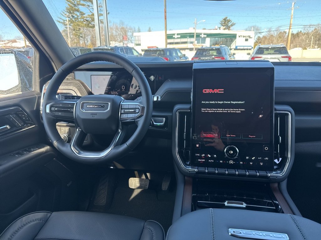 New 2026 GMC Yukon Denali w/ Sun & Power Step Package image 13