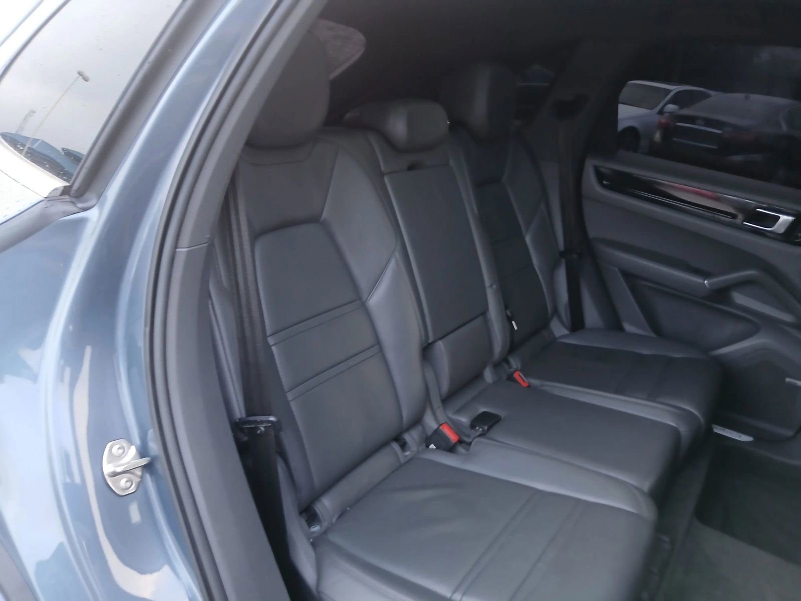 Used 2019 Porsche Cayenne image 16