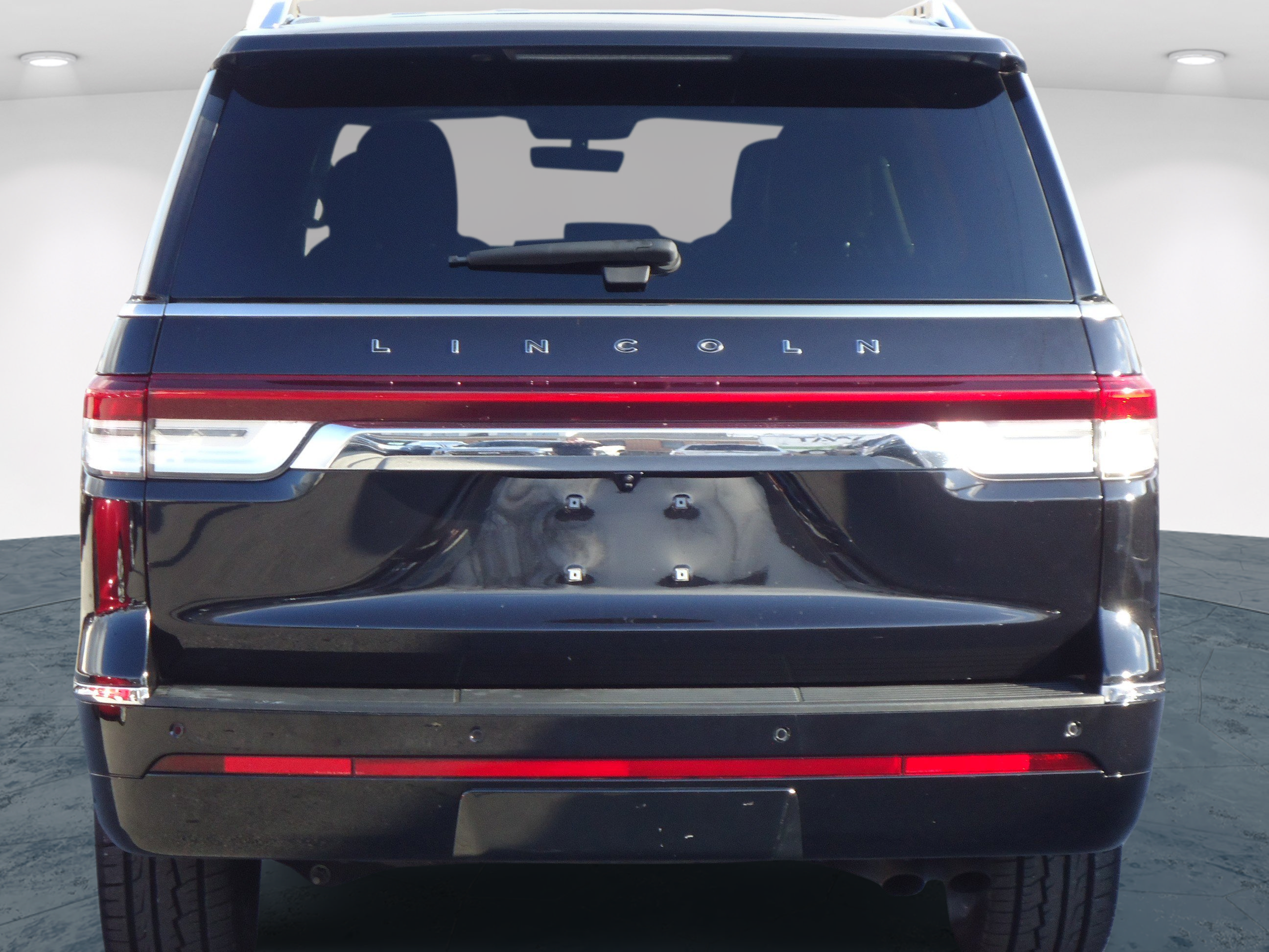 Used 2022 Lincoln Navigator L Black Label AWD/4WD image 4