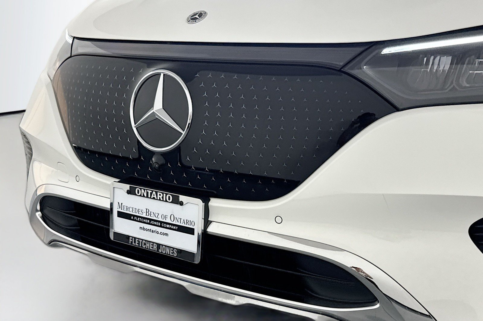 New 2026 Mercedes-Benz EQE 320 4MATIC SUV image 11