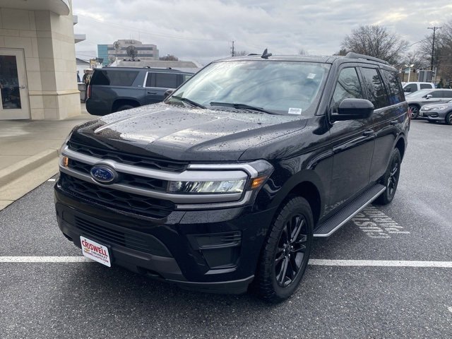 Used 2023 Ford Expedition XLT image 1