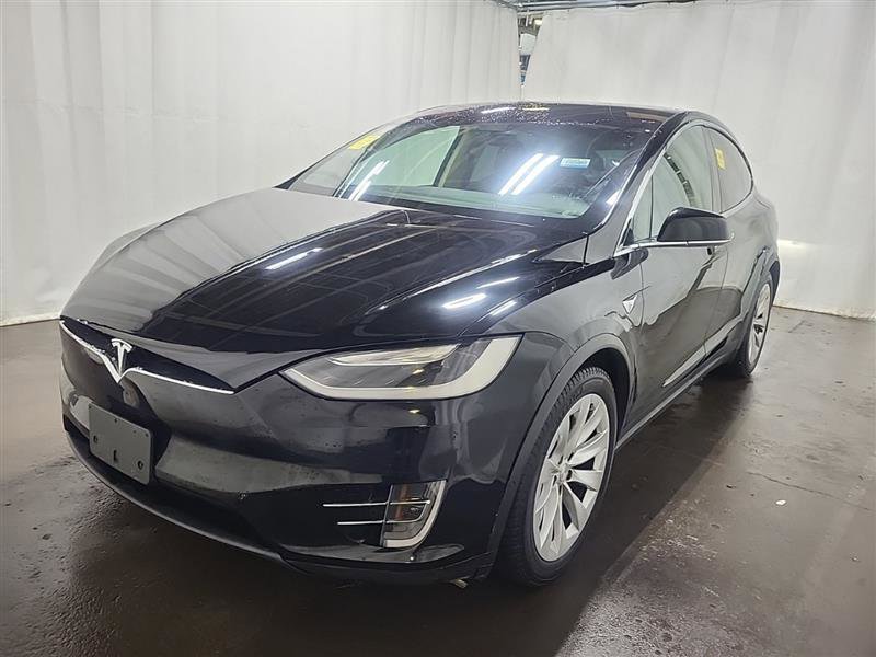 Used 2017 Tesla Model X 75D image 3
