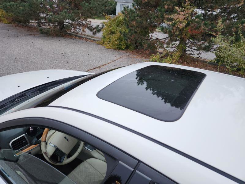 Used 2012 Lincoln MKZ AWD image 13