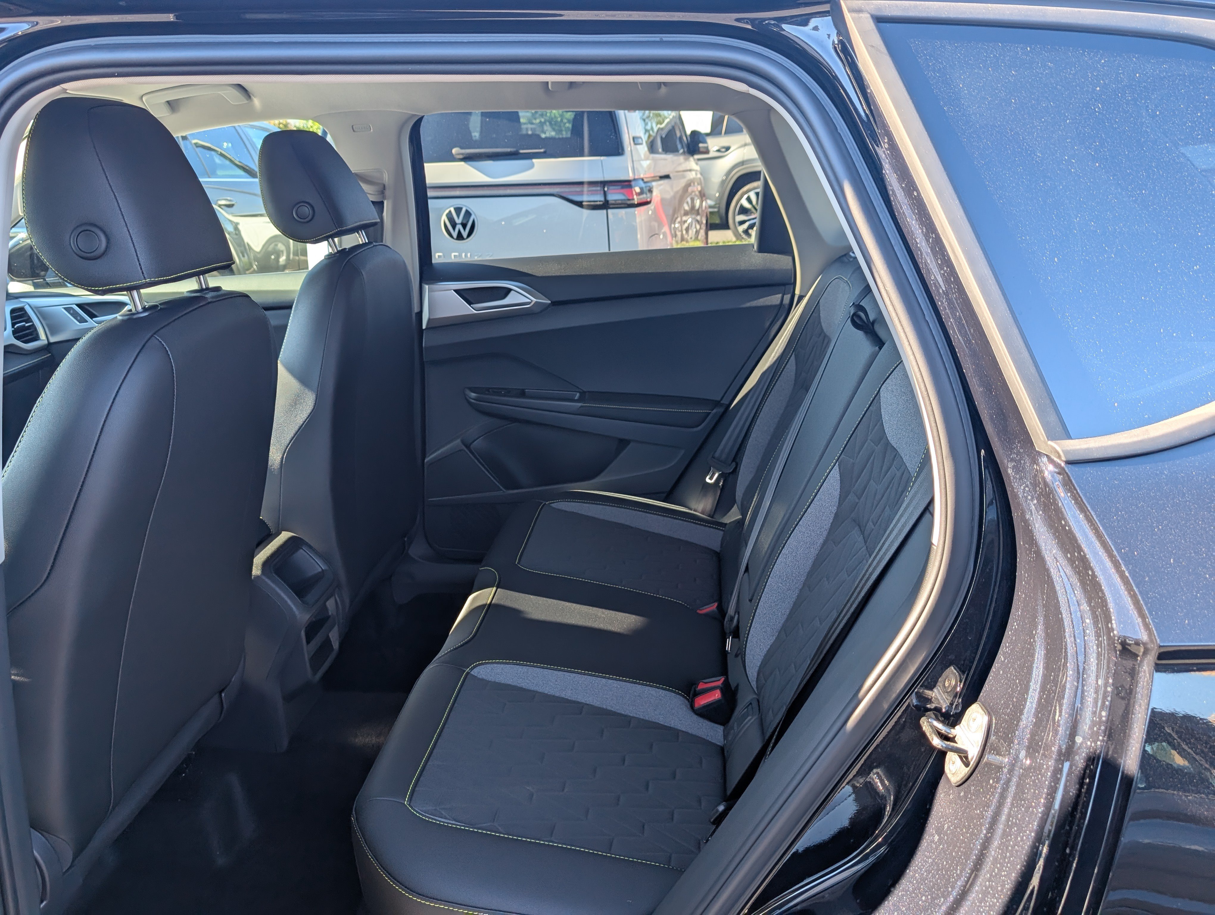 New 2027 Volkswagen Taos Sport AWD/4WD image 11