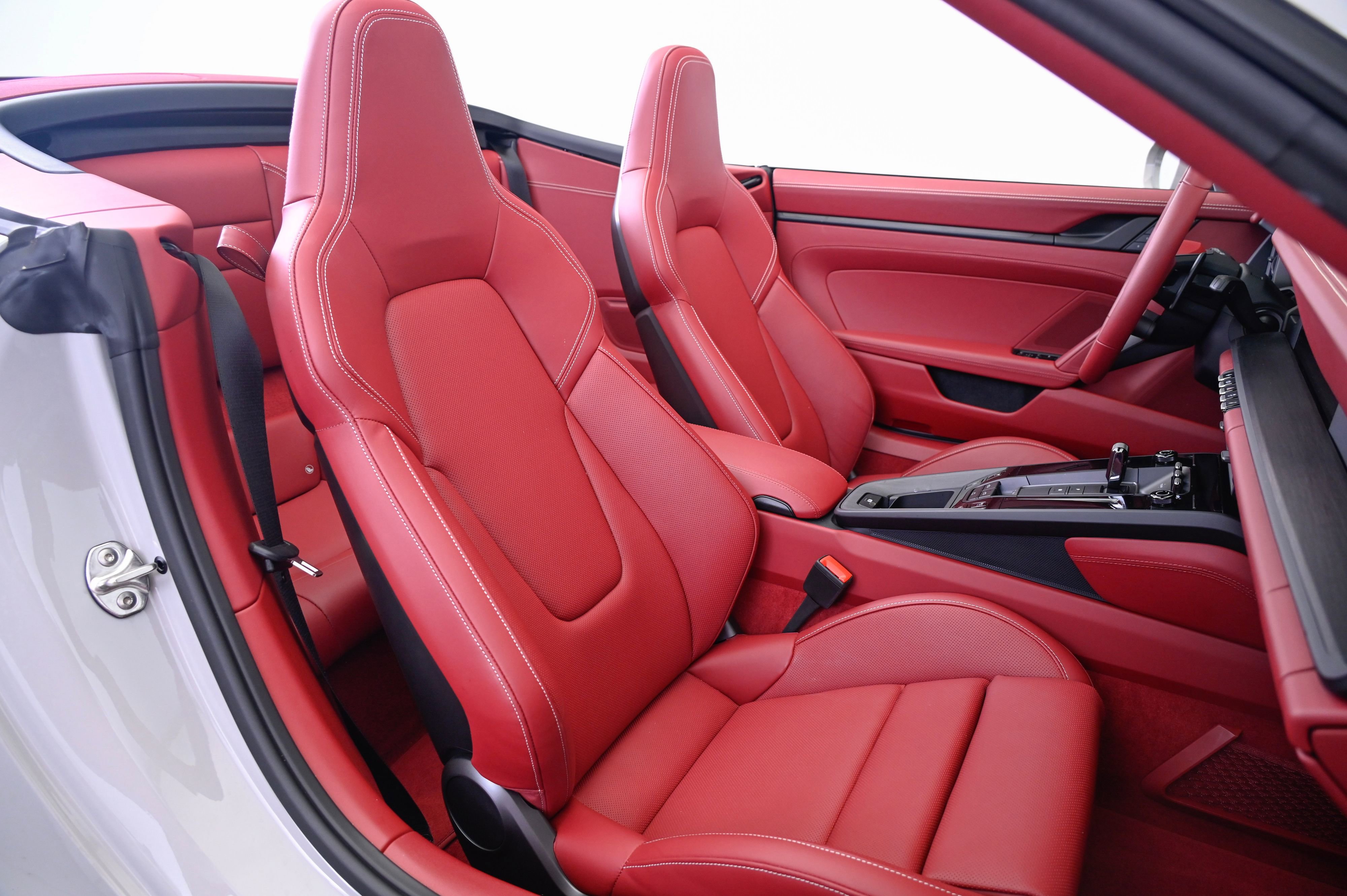 Used 2026 Porsche 911 Carrera GTS image 23