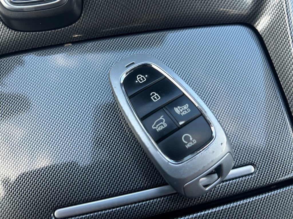 Used 2023 Hyundai Santa Fe SEL image 33