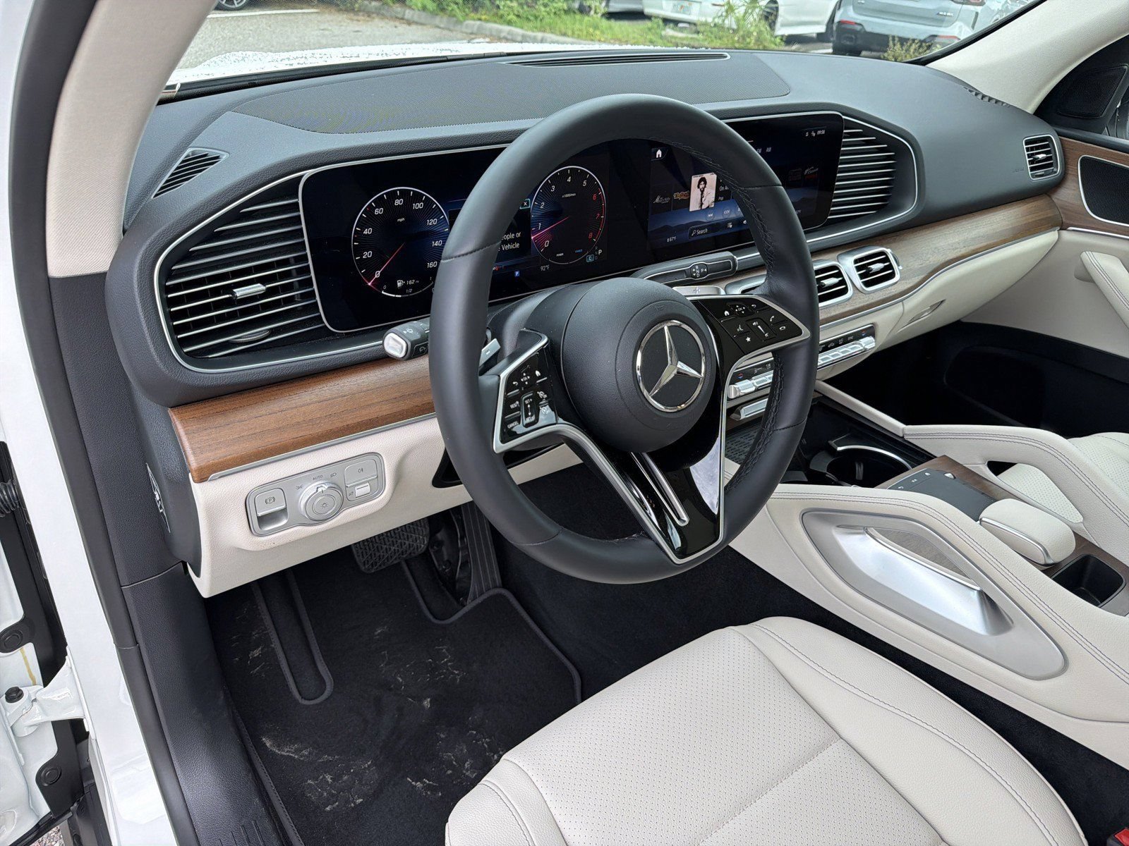 Used 2026 Mercedes-Benz GLE 450 4MATIC image 21