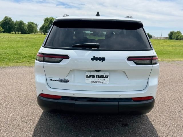 Used 2024 Jeep Grand Cherokee L Laredo image 5