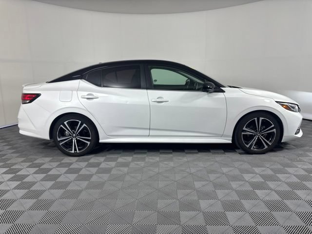 Used 2022 Nissan Sentra SR w/ SR Premium Package FWD image 37