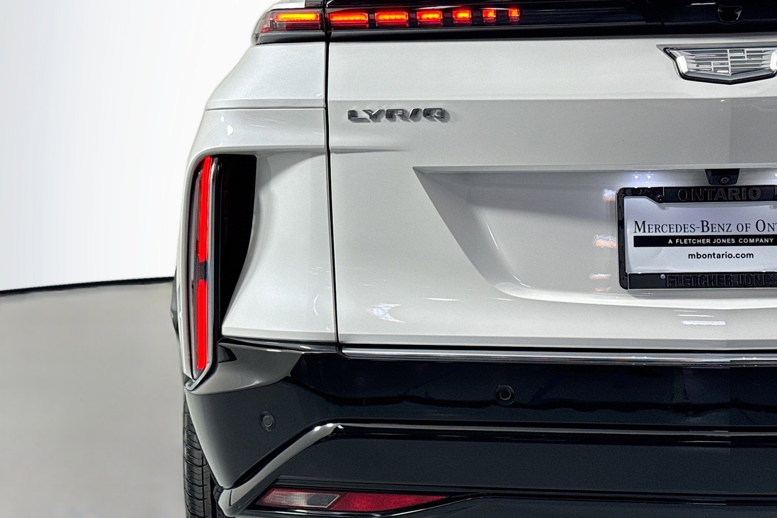 Used 2025 Cadillac Lyriq Luxury w/ LPO, Floor Liner Package AWD/4WD image 15