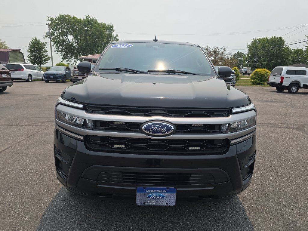 Used 2023 Ford Expedition Max XLT AWD/4WD image 3
