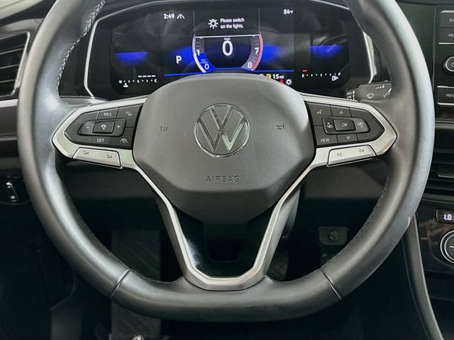 Used 2023 Volkswagen Jetta SE FWD image 13