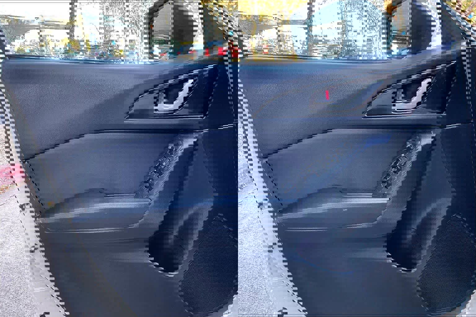 Used 2015 MAZDA MAZDA3 i Sport image 19