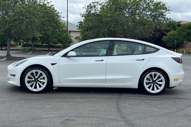 Used 2022 Tesla Model 3 Long Range AWD/4WD image 8