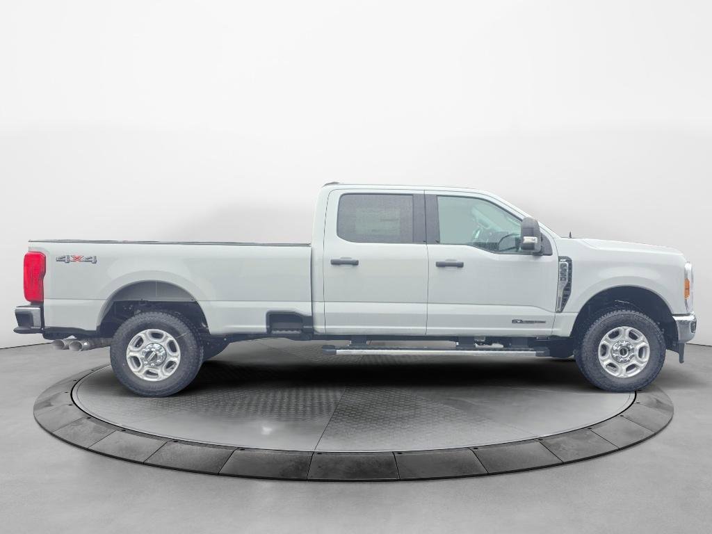 New 2026 Ford F350 XLT image 6