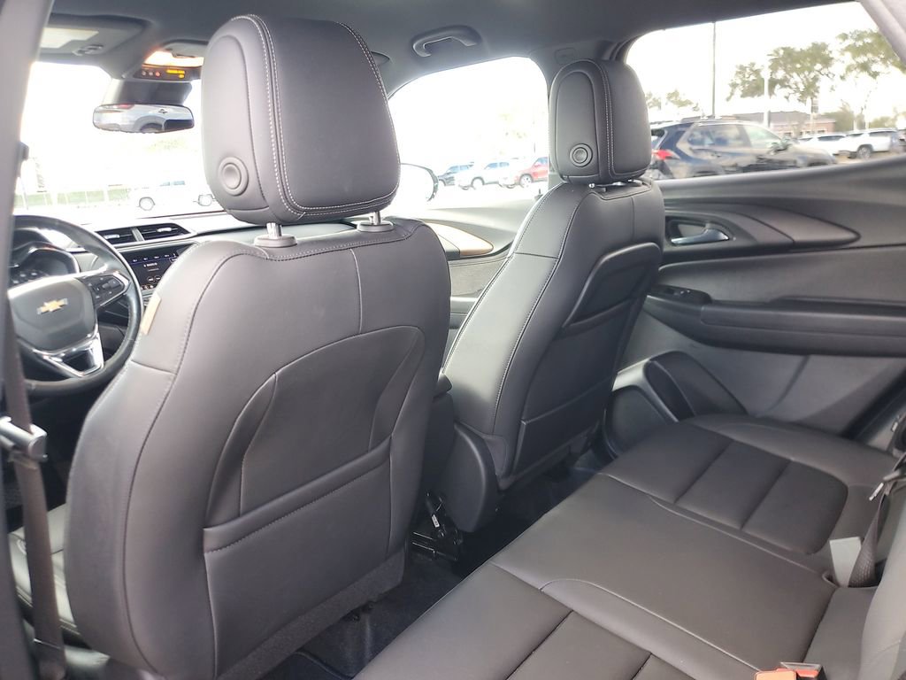 Used 2023 Chevrolet TrailBlazer ACTIV image 10