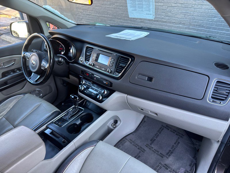 Used 2016 Kia Sedona LX w/ LX Essentials Premium Package image 24