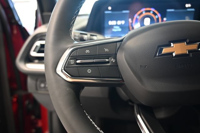 New 2027 Chevrolet Traverse LT w/ Driver Confidence Package FWD image 22