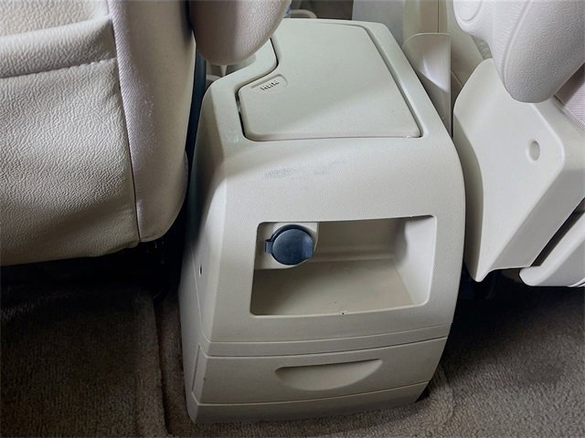 Used 2005 Saturn Vue 2WD w/ Appearance Pkg image 25