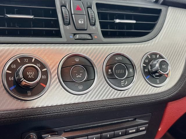 Used 2015 BMW Z4 sDrive35i RWD image 16