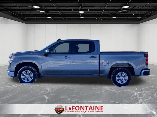 Used 2025 Chevrolet Silverado 1500 LT image 2