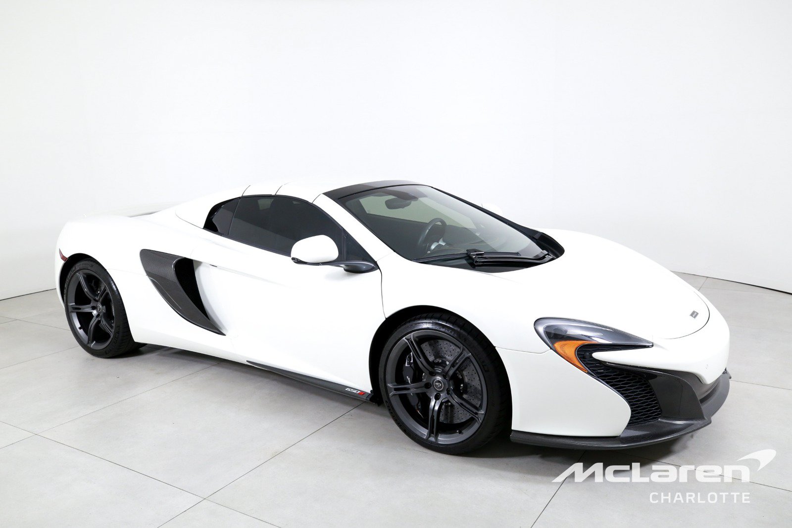 Used 2015 McLaren 650S Spider RWD image 3