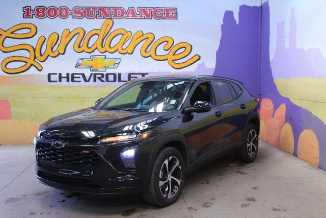 Used 2024 Chevrolet Trax RS w/ Driver Confidence Package image 2