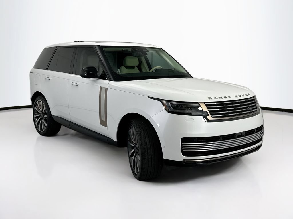 Used 2024 Land Rover Range Rover SV AWD/4WD image 3
