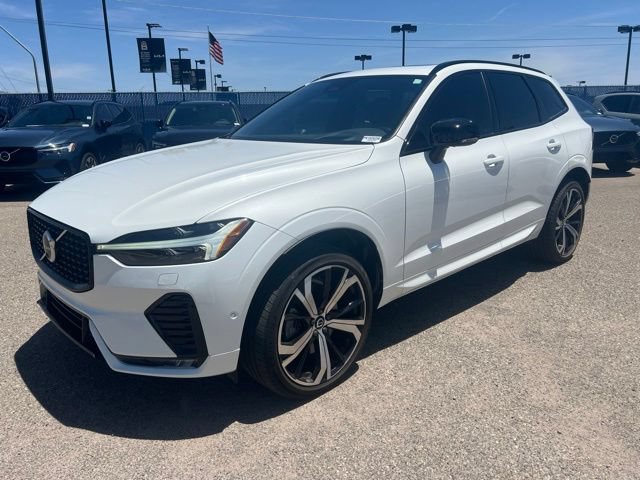 Used 2022 Volvo XC60 B6 R-Design AWD/4WD image 7