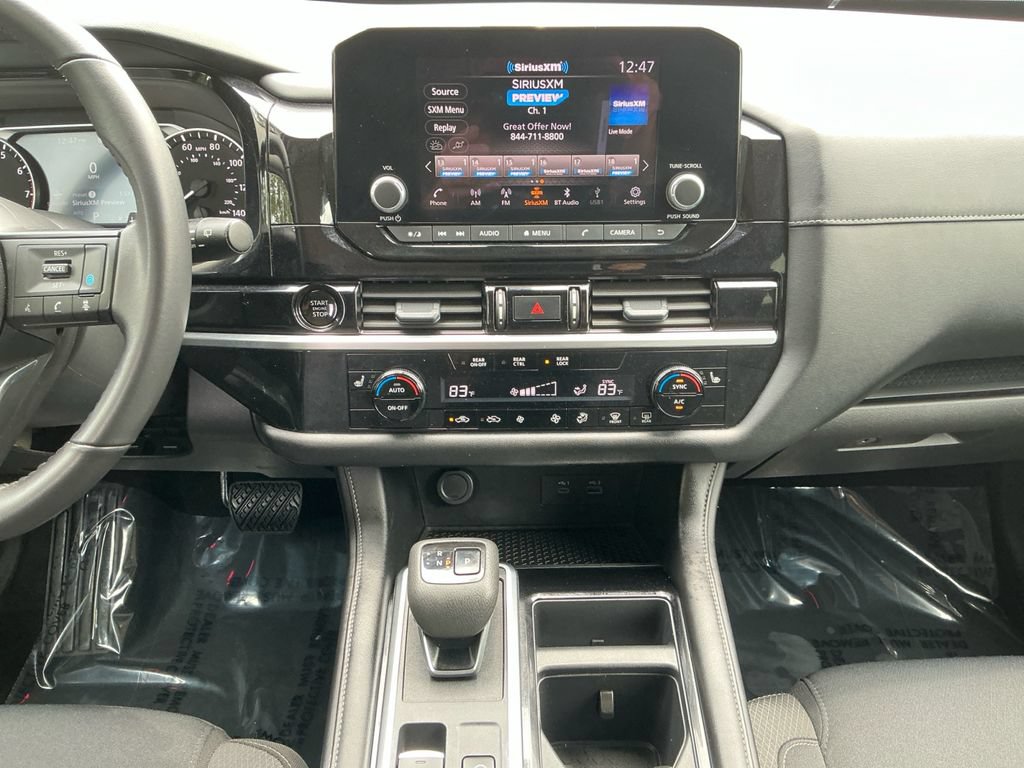 Used 2025 Nissan Pathfinder SV AWD/4WD image 16