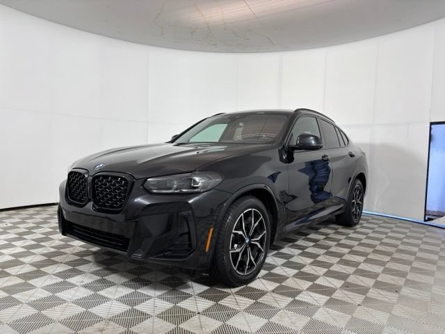Used 2023 BMW X4 xDrive30i w/ M Sport Package AWD/4WD image 3