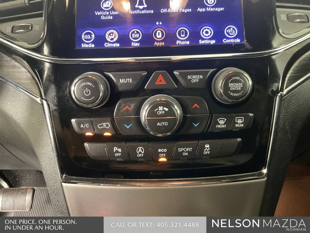 Used 2019 Jeep Grand Cherokee Limited AWD/4WD image 39