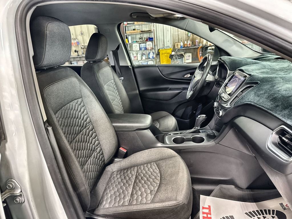 Used 2021 Chevrolet Equinox LT FWD image 31