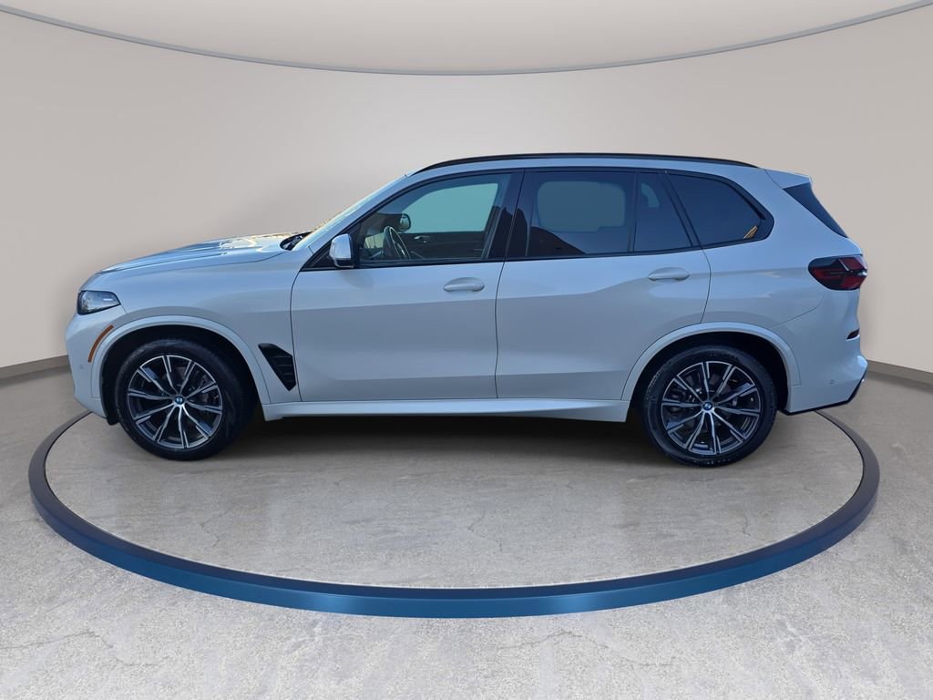 Used 2025 BMW X5 xDrive40i AWD/4WD image 9