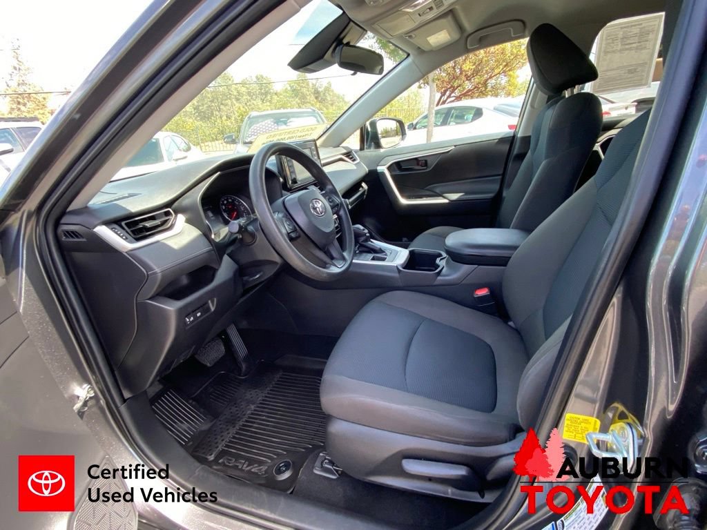 Certified 2022 Toyota RAV4 LE AWD/4WD image 30