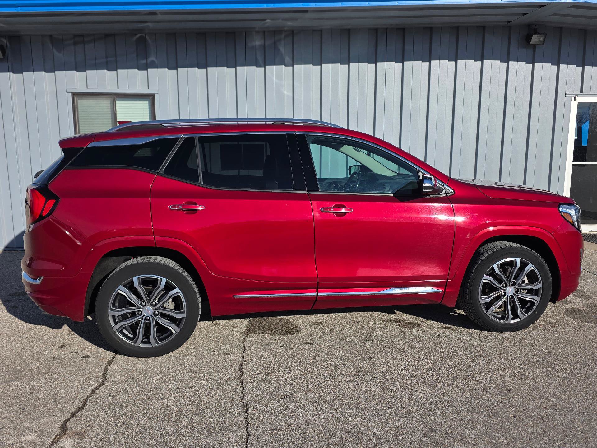 Used 2020 GMC Terrain Denali image 5