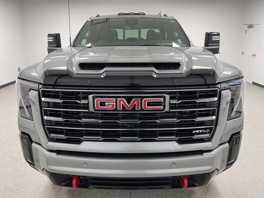 Used 2026 GMC Sierra 3500 AT4 w/ AT4 Premium Plus Package AWD/4WD image 3