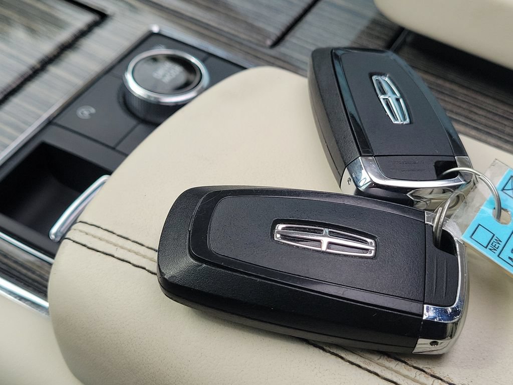 Used 2021 Lincoln Navigator Black Label AWD/4WD image 41