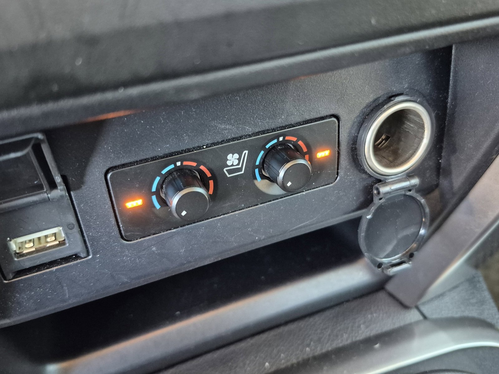 Used 2024 Toyota 4Runner Limited image 34