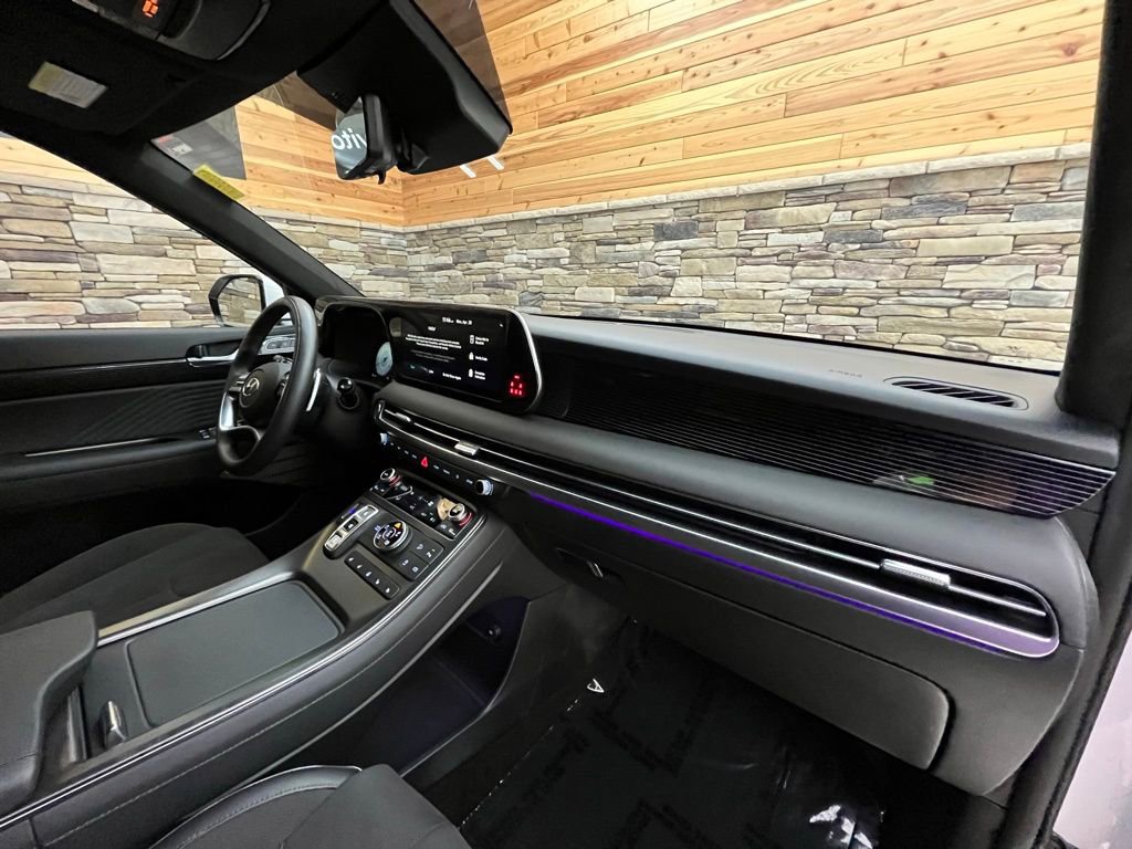 Used 2025 Hyundai Palisade Calligraphy image 13