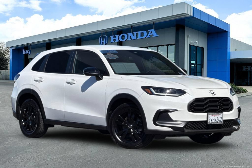 Certified 2026 Honda HR-V Sport image 1